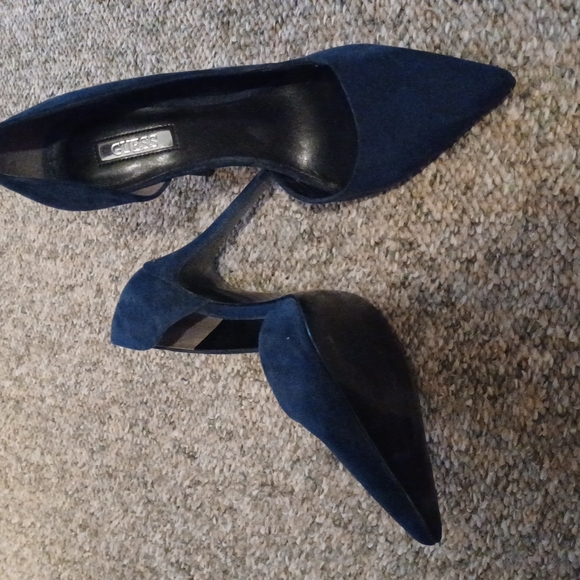 Shoes - Picture 2 of 3